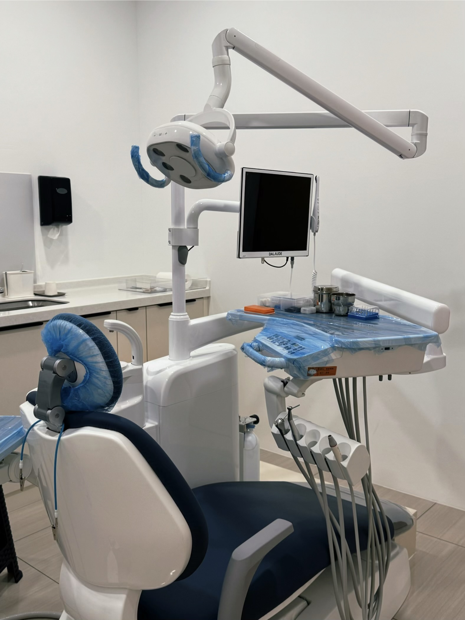 Crystal Dental treatment room